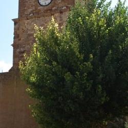 Reloj en la fachado de la iglesia, ermita, campanario, Torrubia de Soria